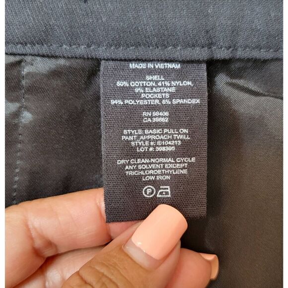 Theory Slim Pants in Stretch Cotton 6 - Picture 10 of 10